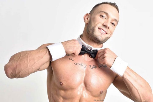 Revue striptease masculin